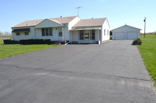 Property photo 1 - Real Estate & Personal Property Auction - 3BR Country Home on 1 Acre, Housewares, Tools, Antiques